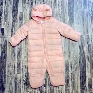 Pink baby gap baby girls  0-6m teddy bear snowsuit